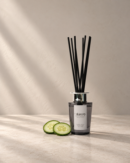 Difusor de varillas Green de Lycos Vounó, parte de la ruta de scent layering La mañana que empieza bien