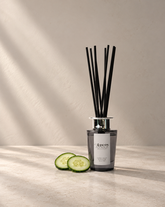 Difusor de varillas Green de Lycos Vounó, parte de la ruta de scent layering La mañana que empieza bien