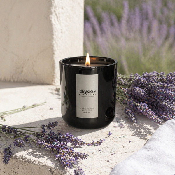 Fragancia Serene Lavender vela aromática Lycos Vounó — lavanda Provenza vainilla · Chile